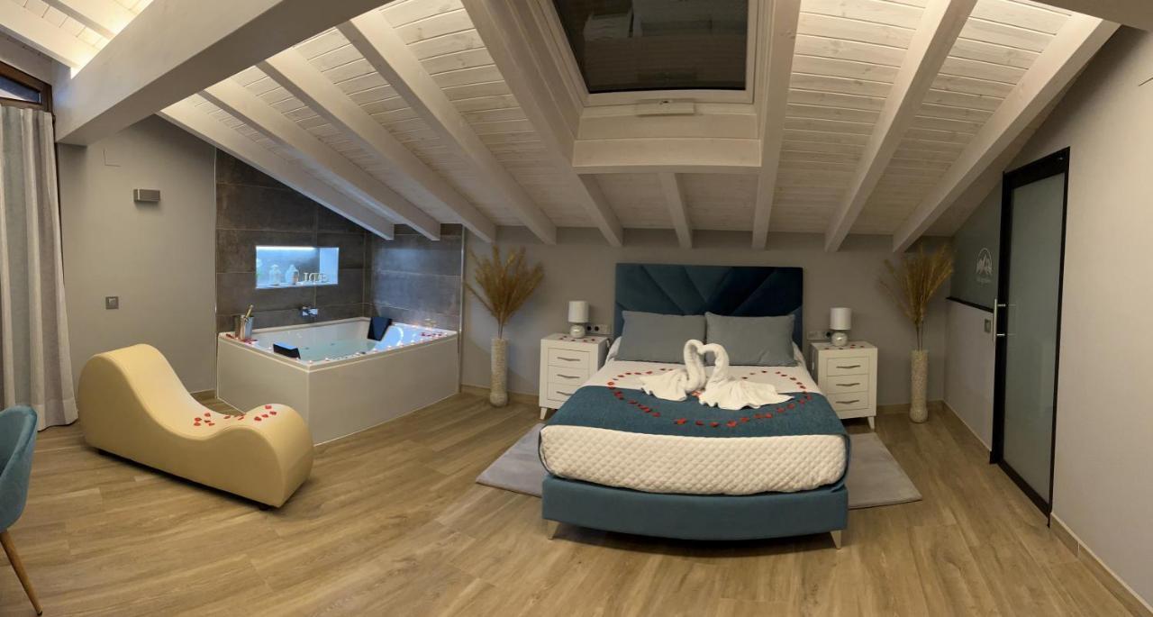 Miragredos Apartment Mombeltrán Екстериор снимка