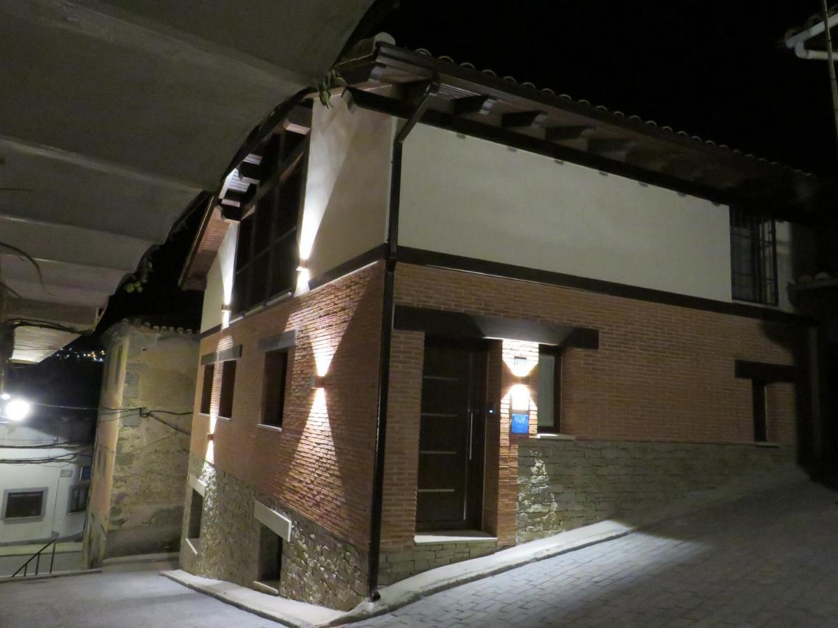 Miragredos Apartment Mombeltrán Екстериор снимка